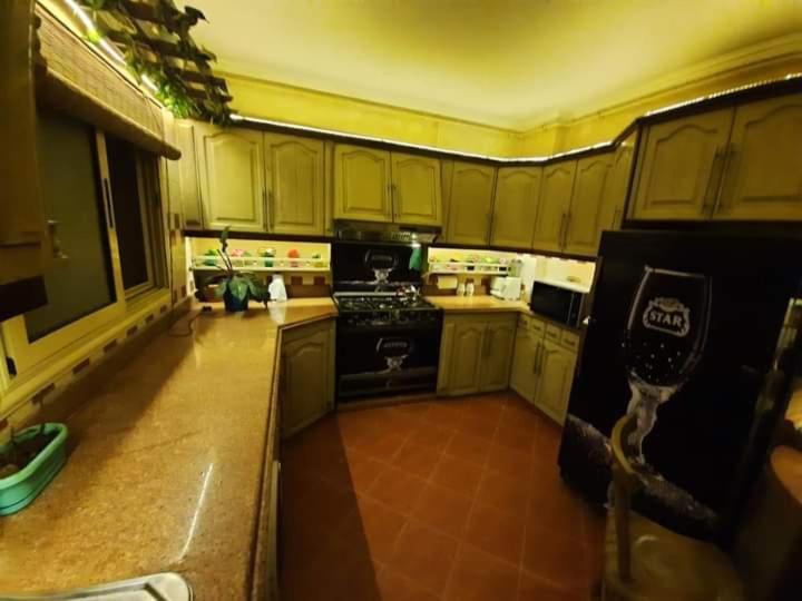 شقه مفروش راقي في المقطم Apartment *